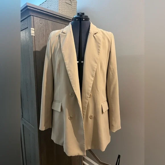 Rachel Zoe Beige Double-Breasted Blazer - Picture 1 of 4